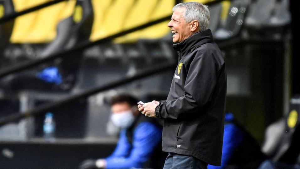 Borussia Dortmund manager Lucien Favre